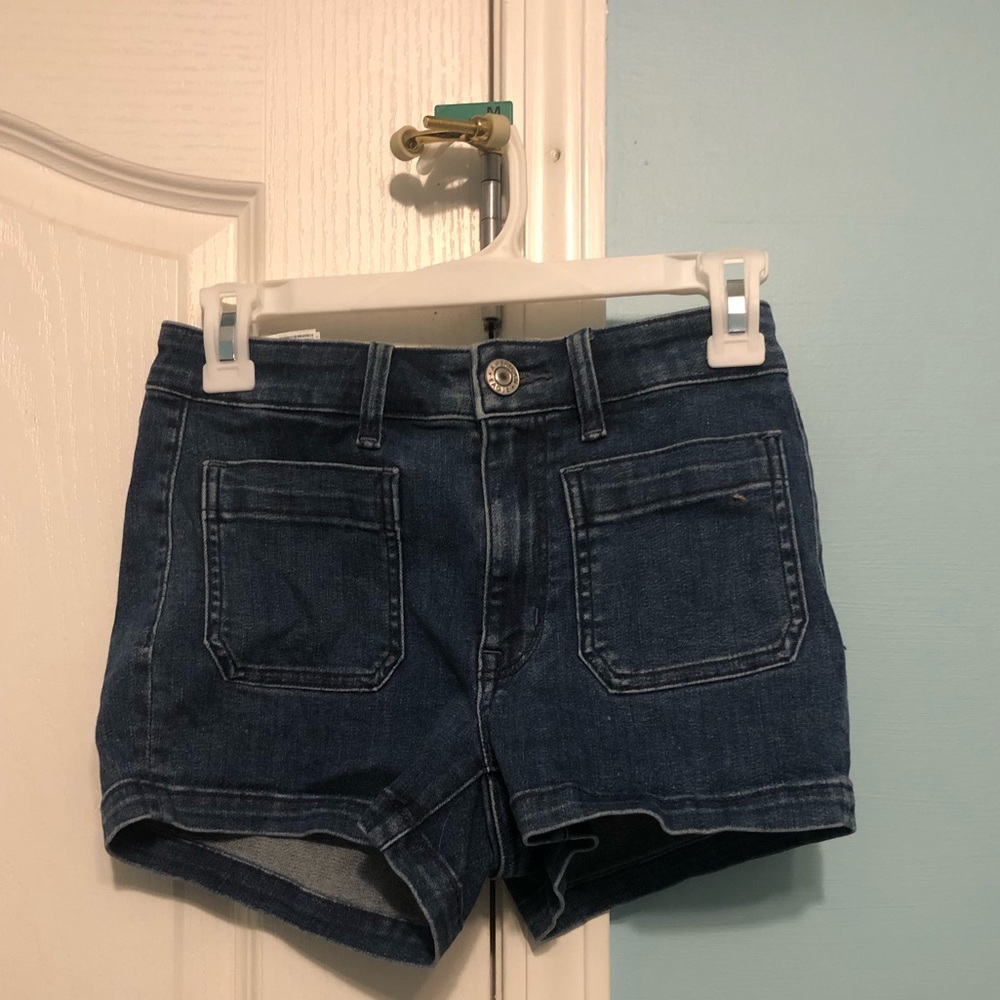 American Eagle High Rise Shortie